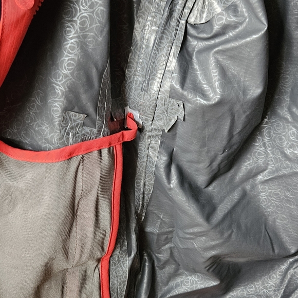 Rain jacket - Picture 4 of 4